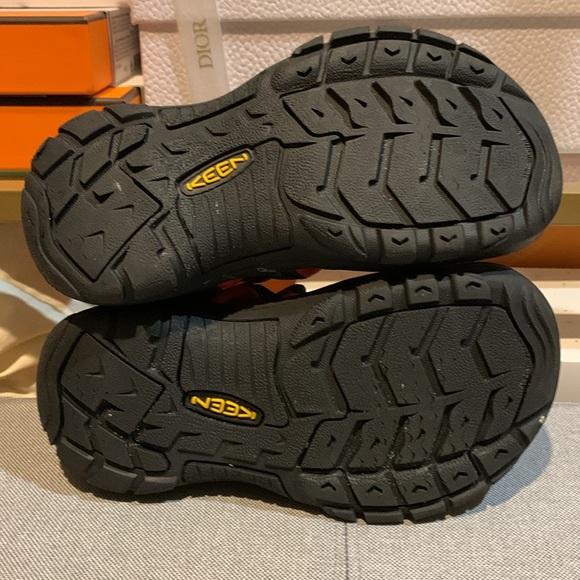 Keen Sandal Size 12 - Picture 5 of 5
